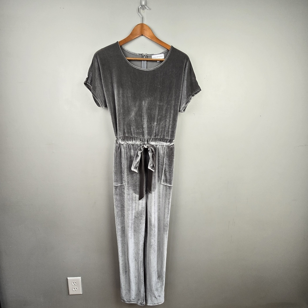 PIPER & SCOOT Bianca Velvet Luxe Jumpsuit Gray Womens Size M‎ Effortless Chic